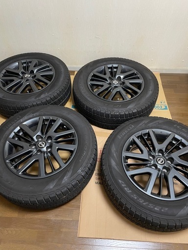 日産エクストレイル純正ホイール&ピレリ225/65R17スタッドレス タイヤ