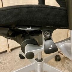 CP85AR-FDH1 23万円 オカムラ OKAMURA オフィスチェア Baron バロンの画像