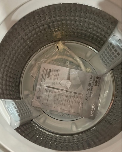 　極美品　2025年式　AQUA 7キロ