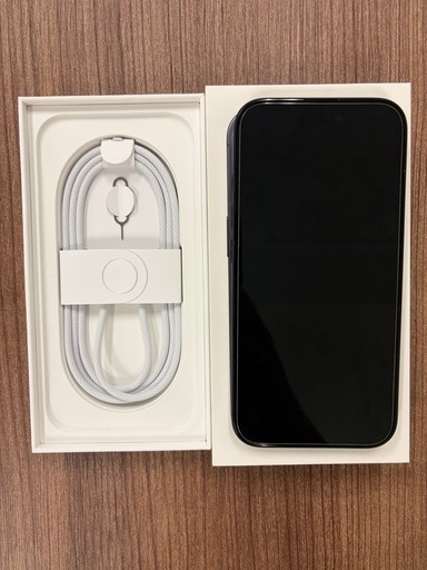 iPhone16 本体 126GB ブラック