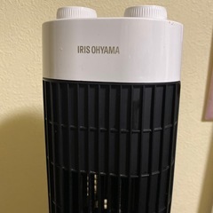 アイリス　縦型扇風機
の画像