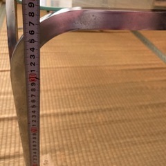 ガラステーブルの画像