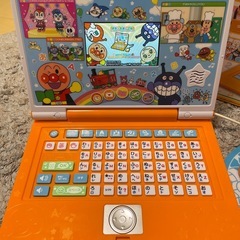 【別売りアダプターと箱付き】アンパンマン あそんでまなべる! マウスでクリック! アンパンマンパソコンの画像