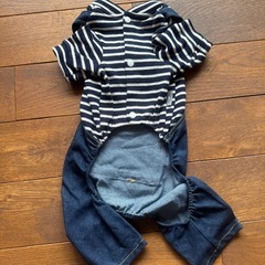 ワンコ服　ポリスコスチュームとオーバーオール２着セット
の画像
