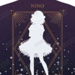 五等分の花嫁中野ニ乃フルグラフィックTシャツ星空メイドverの画像