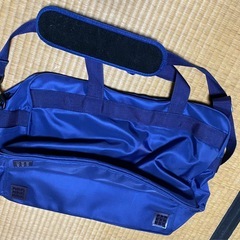 adidasバッグの画像