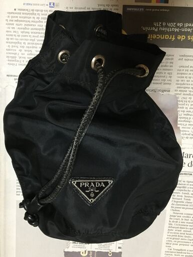 【PRADA】プラダ ナイロンポーチ 巾着
