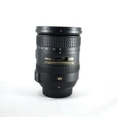 ❤️Nikon 18-200mm VR
実用ズーム☆付属品完備 の画像