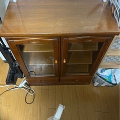 食器棚の画像