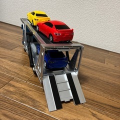 子ども玩具　レッカー車の画像
