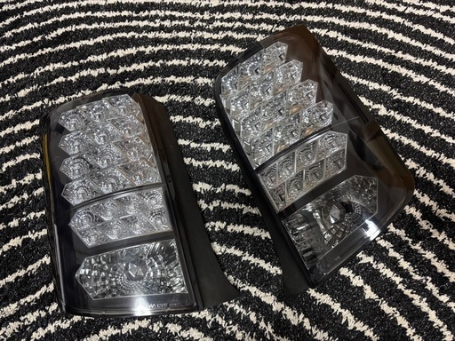 カローラルミオン　LEDテールランプ