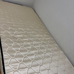 シングルベッド、マットレスの画像