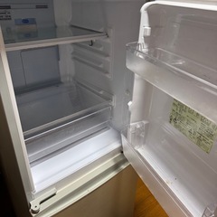 シャープの冷蔵庫の画像
