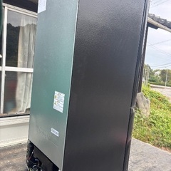 スタイリッシュ冷蔵庫美品の画像
