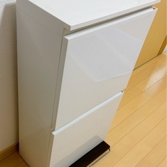 ゴミ箱の画像