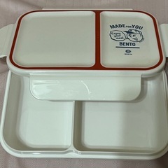 2段のお弁当箱　　と1段のお弁当箱の2点セットの画像