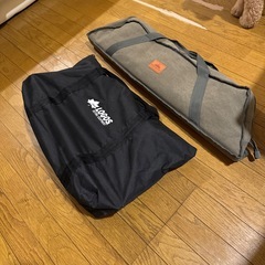 ロゴス 焚き火台とテーブルセットの画像