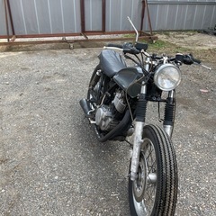 YAMAHA SR400の画像
