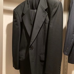 スーツ各種の画像