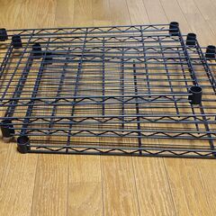 メタルラック ４段 スチールラック シェルフ/ブラック 高さ調整用アジャスターの画像
