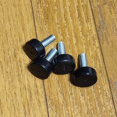 メタルラック ４段 スチールラック シェルフ/ブラック 高さ調整用アジャスターの画像