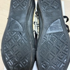 ミッキーマウス柄ハイカットシューズの画像