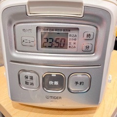 炊飯器 3合炊き TIGER JAI-R552の画像