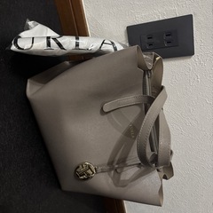 袋付！FURLAハンドバッグ サリーSサイズBKN7 SRS SALLY S TOTEの画像