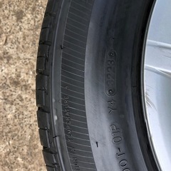 ２０５／６０r16の画像