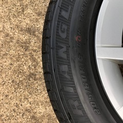 ２０５／６０r16の画像