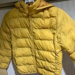 ユニクロ　キッズダウン130cmの画像