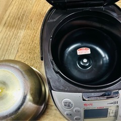 炊飯器の画像