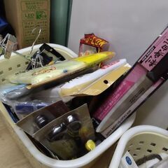 新品未使用　包丁　はさみ　雑貨　百円から200円の画像