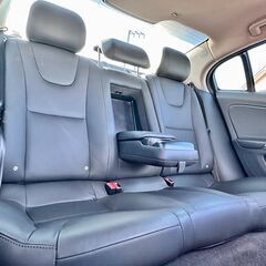 後期型S60 D4 SE ディーゼルターボ 本車検満タン渡し！本革シート レーダークルーズ 自動ブレーキ 純正ナビ バックカメラ ソナー A-STOPの画像