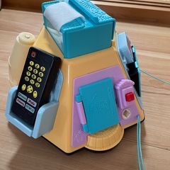 おもちゃ　いたずら1歳やりたい放題の画像
