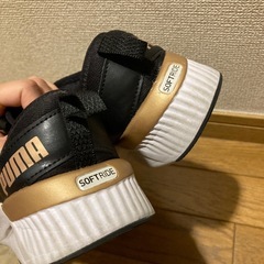 スリッポン　スニーカー　24cmの画像