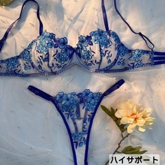 【新品未使用】4つで2500円♩の画像