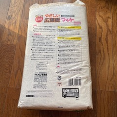    ペット  やさしい広樹 マット 小動物用床敷材 新品未使用 うさぎ ハムスター  モルモットの画像