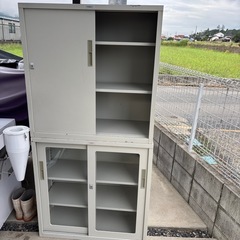 事務用棚の画像