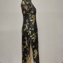 チャイナドレス　ブラック×ゴールドの画像