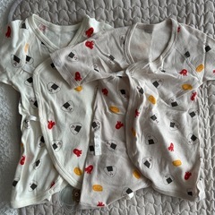 新生児用コンビ肌着&ロンパース50〜60cmの画像