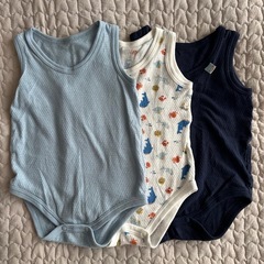 新生児用コンビ肌着&ロンパース50〜60cmの画像