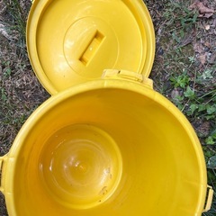 未使用保管品　蓋付ゴミペール35ℓ 配達料込 ！の画像