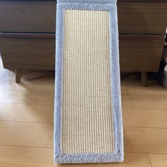猫の爪とぎの画像