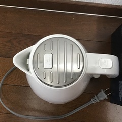 デロンギ　電気ケトルの画像