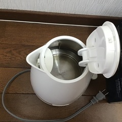 デロンギ　電気ケトルの画像