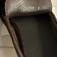 ９月末取消【PRADA】レザー ペニーローファーの画像