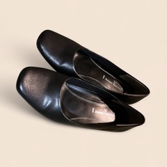 黒のパンプス 24.5の画像