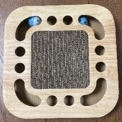 猫ちゃんビビニャン爪研ぎボード3個 ボールキャッチャーねずみ付きの画像