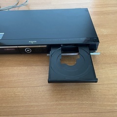 【受け渡し者決定】Blu-rayレコーダー　AQUOSブルーレイ BD-HDW75の画像